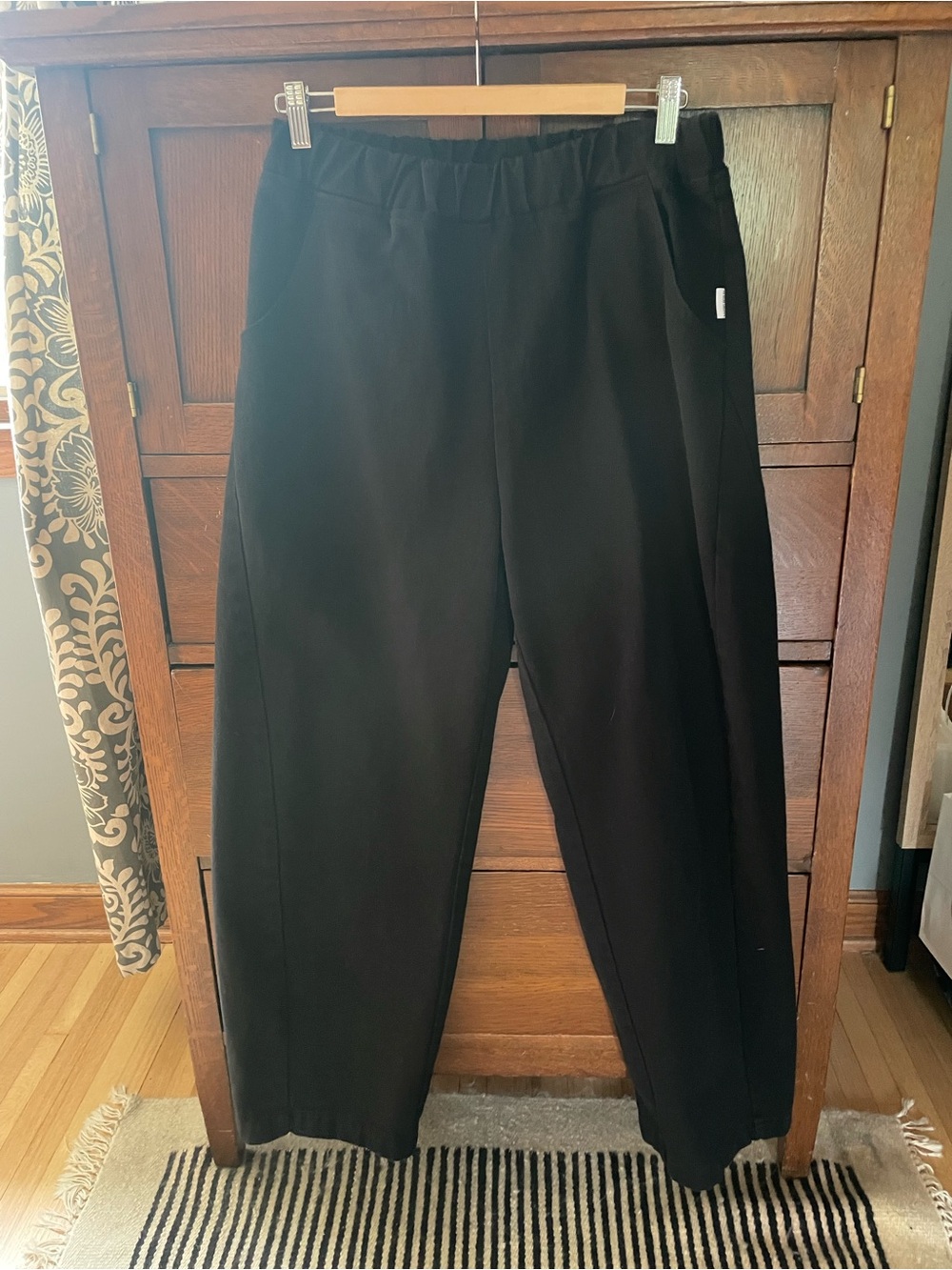 Le Bon Shoppe Arc Pants | Black | Size Large | Long Inseam - Picture 3 of 4